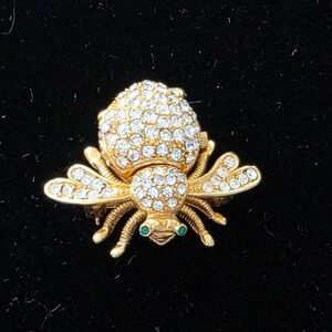 Joan Rivers Classics Gold Tone Crystal Rhinestone Bee Brooch Pin  Watch Jewelry